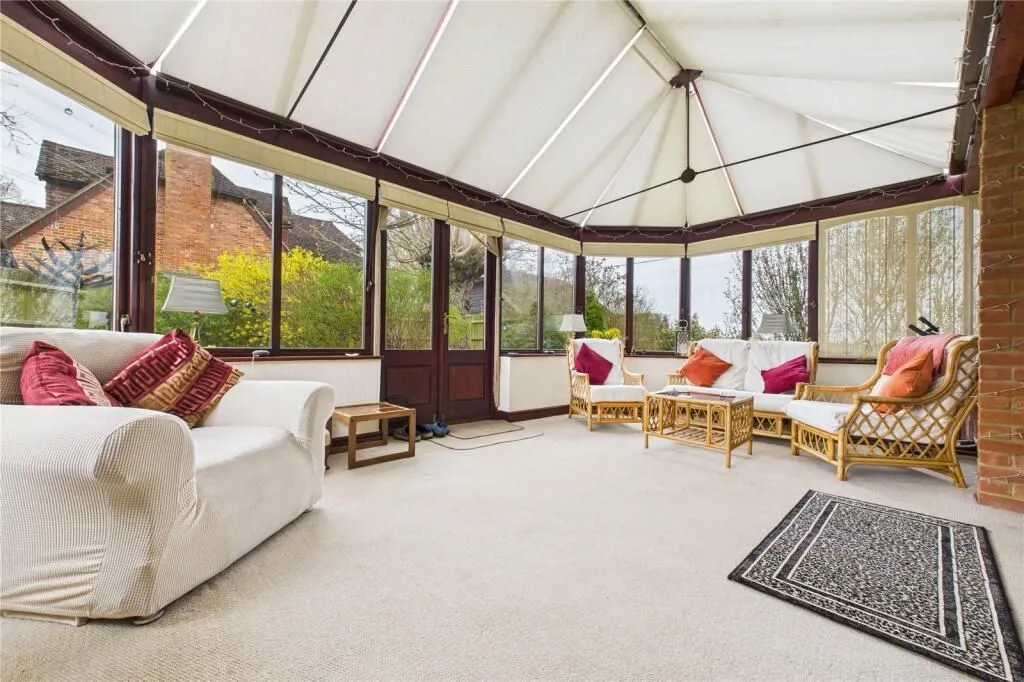 Bowden Green, Pangbourne, Reading, Berkshire, RG8 8JL - Online Auctions