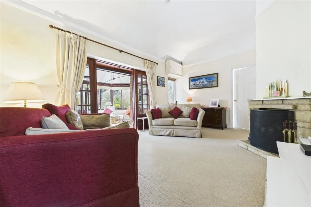 Bowden Green, Pangbourne, Reading, Berkshire, RG8 8JL - Online Auctions