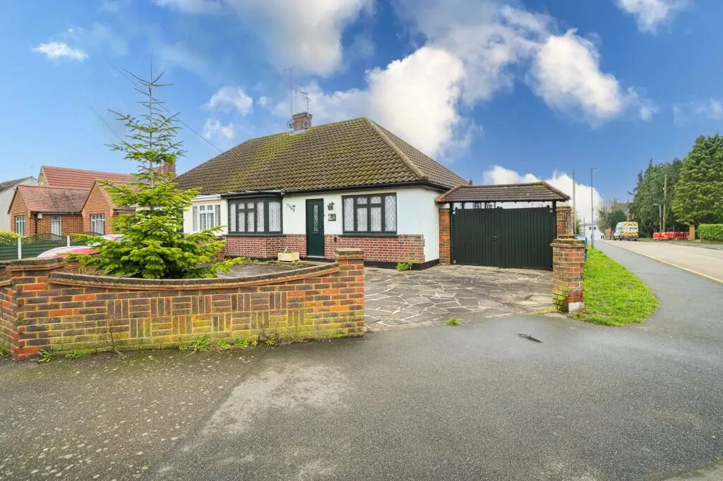 Hockley, Essex, SS5 4DG - Online Auctions