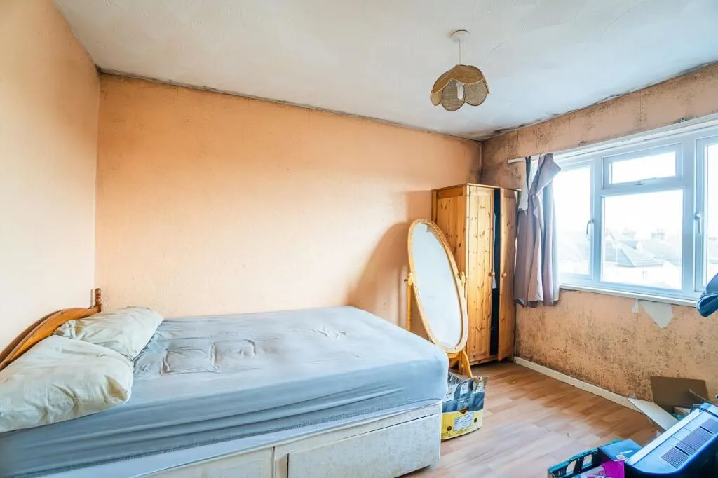 Shoeburyness, Southend-on-Sea, Essex, SS3 9DS - Online Auctions