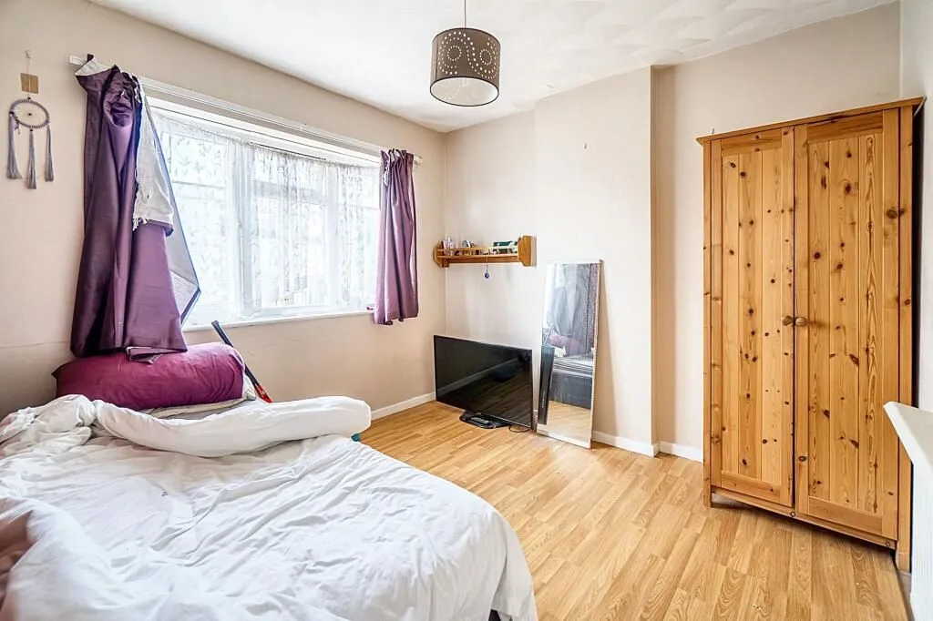 Shoeburyness, Southend-on-Sea, Essex, SS3 9DS - Online Auctions