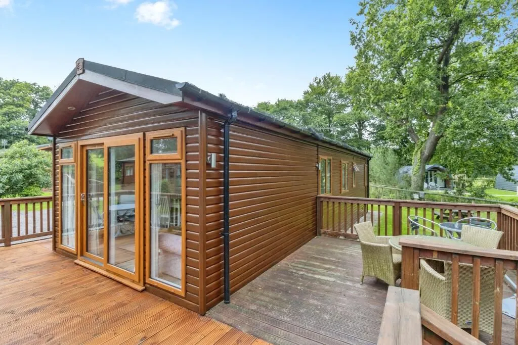 Tavistock Road, Okehampton, Devon, EX20 4LR - Online Auctions