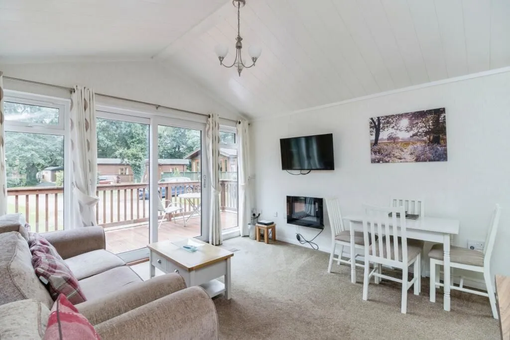 Tavistock Road, Okehampton, Devon, EX20 4LR - Online Auctions