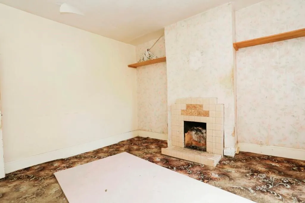 Ipswich, Suffolk, IP4 2HR - Online Auctions