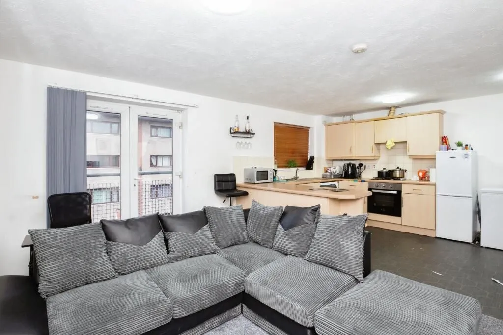 Manchester, Lancashire, M15 6AH - Online Auctions