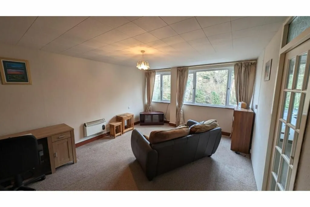 Berwick Road, Shrewsbury, Shropshire, SY1 2LT - Online Auctions