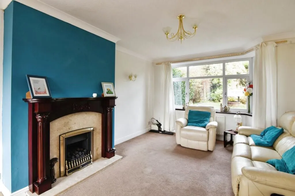 Longton, Stoke-on-Trent, Staffordshire, ST3 5HT - Online Auctions