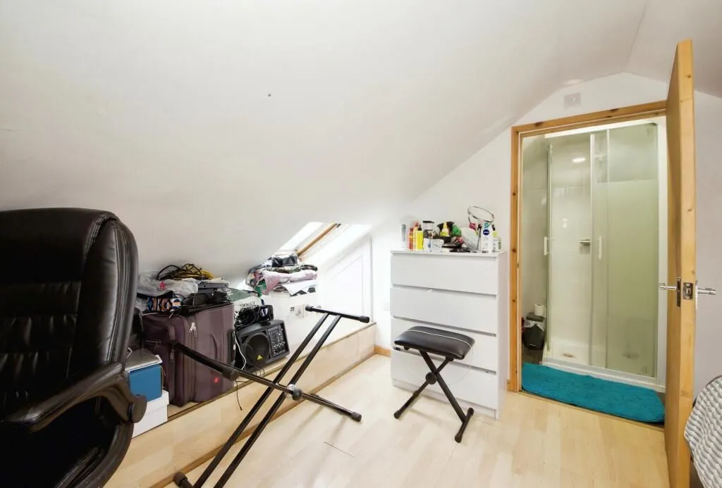 London, E17 6HE - Online Properties