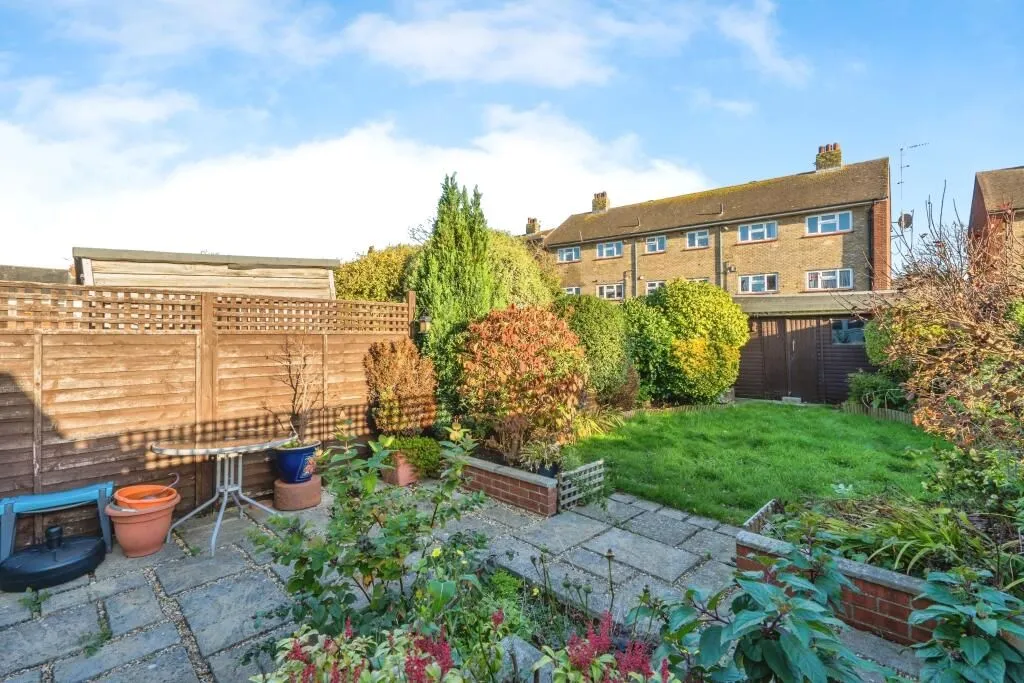 Portsmouth, Hampshire, PO3 6DG - Online Auctions