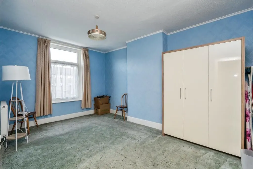 Portsmouth, Hampshire, PO3 6DG - Online Auctions