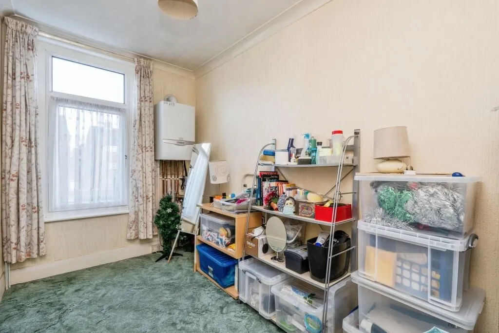 Portsmouth, Hampshire, PO3 6DG - Online Auctions