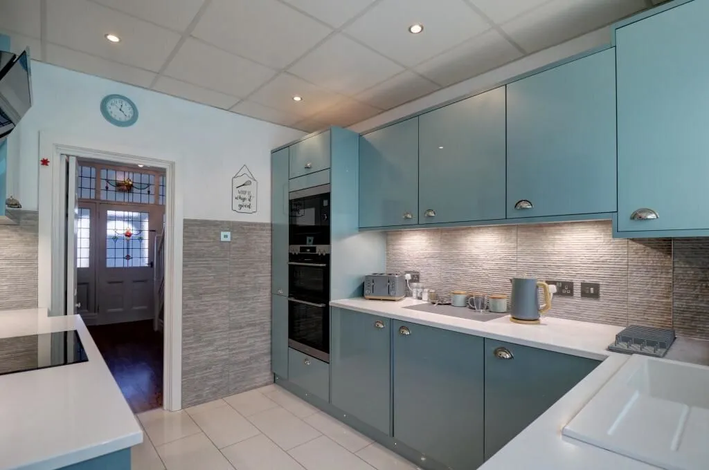 Thornton-Cleveleys, Lancashire, FY5 3EA - Online Properties