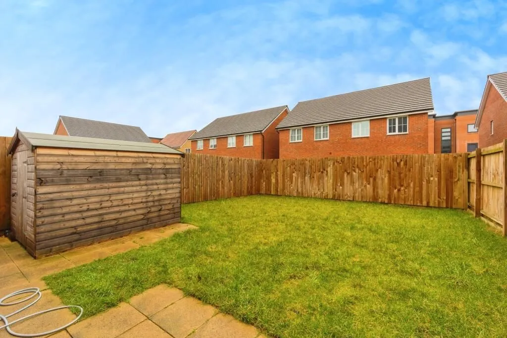 Manchester, Lancashire, M18 7FS - Online Auctions