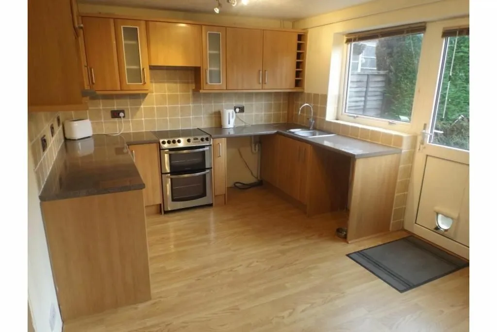 Ilkeston, Derbyshire, DE7 8UW - Online Auctions