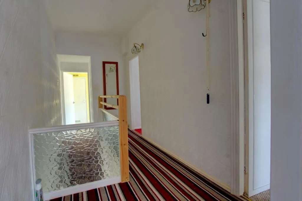 Skewen, Neath, West Glamorgan, SA10 6HB - Online Properties