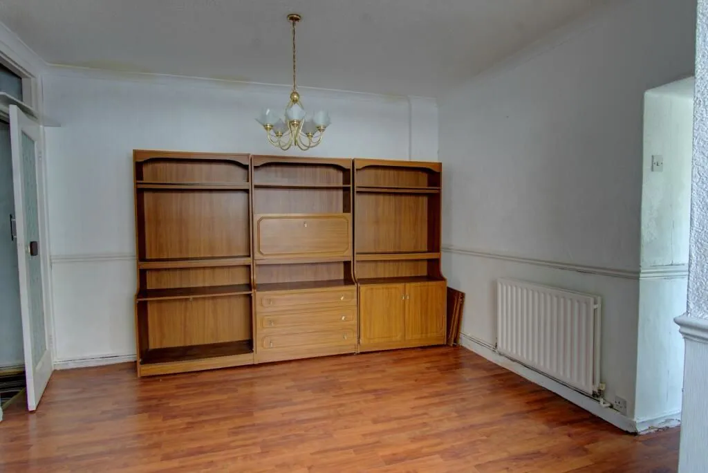 Skewen, Neath, West Glamorgan, SA10 6HB - Online Properties