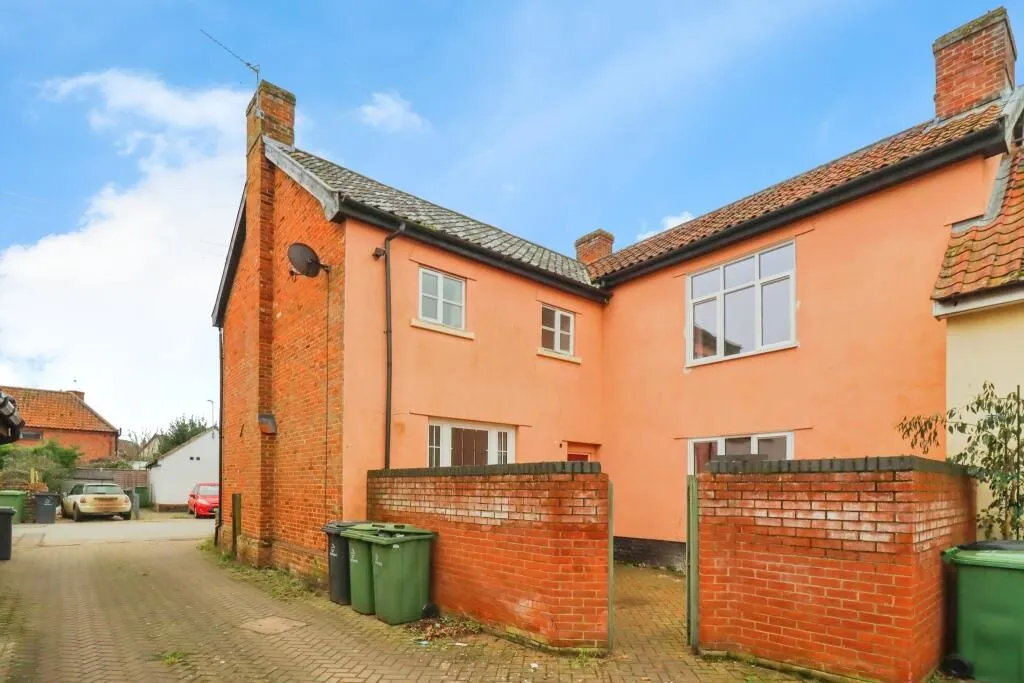 East Harling, Norwich, Norfolk, NR16 2NE - Online Auctions
