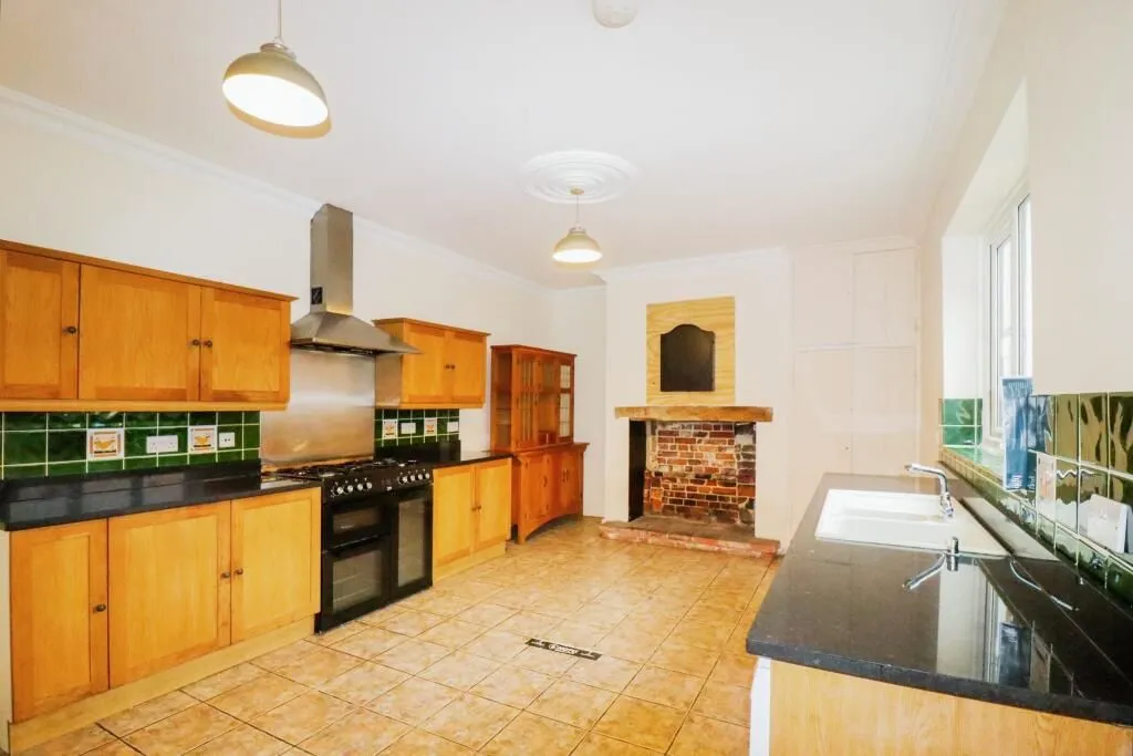 East Harling, Norwich, Norfolk, NR16 2NE - Online Auctions