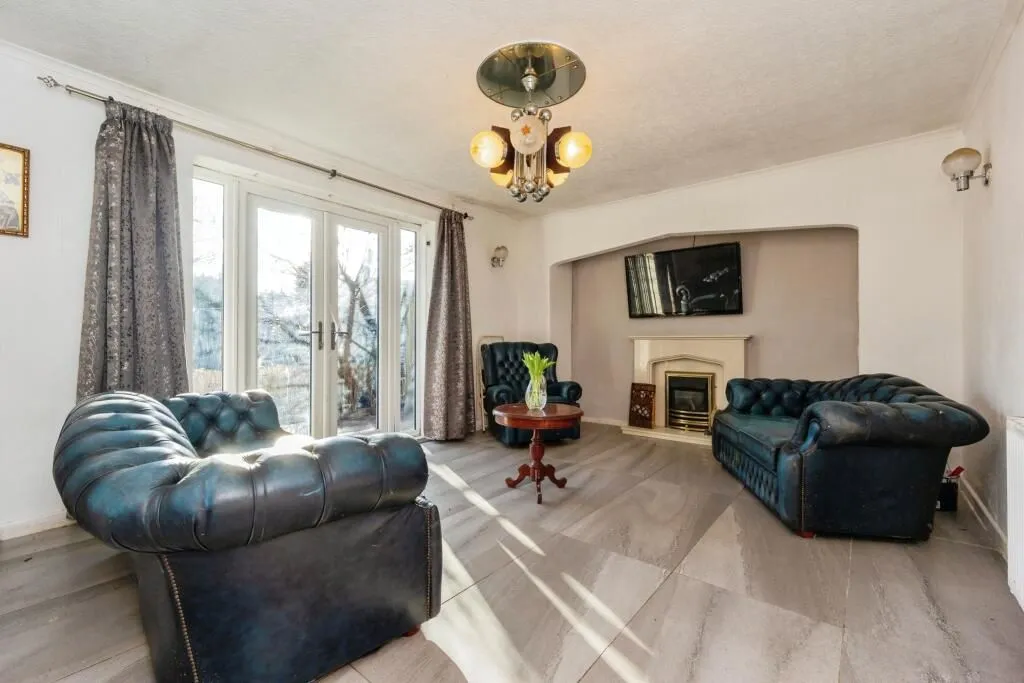 Stockport, Cheshire, SK5 6EU - Online Auctions