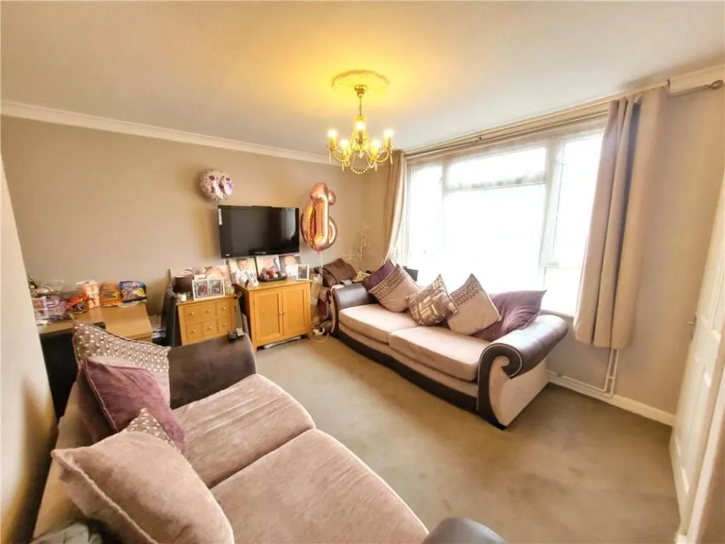 Orpington, Kent, BR5 1RF - Online Auctions