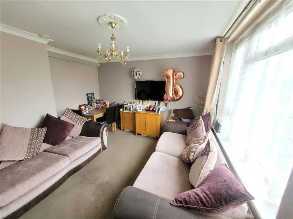 Orpington, Kent, BR5 1RF - Online Auctions
