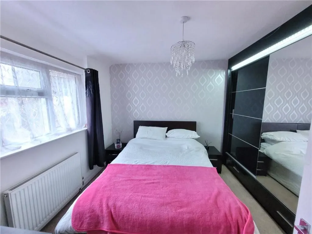 Orpington, Kent, BR5 1RF - Online Auctions