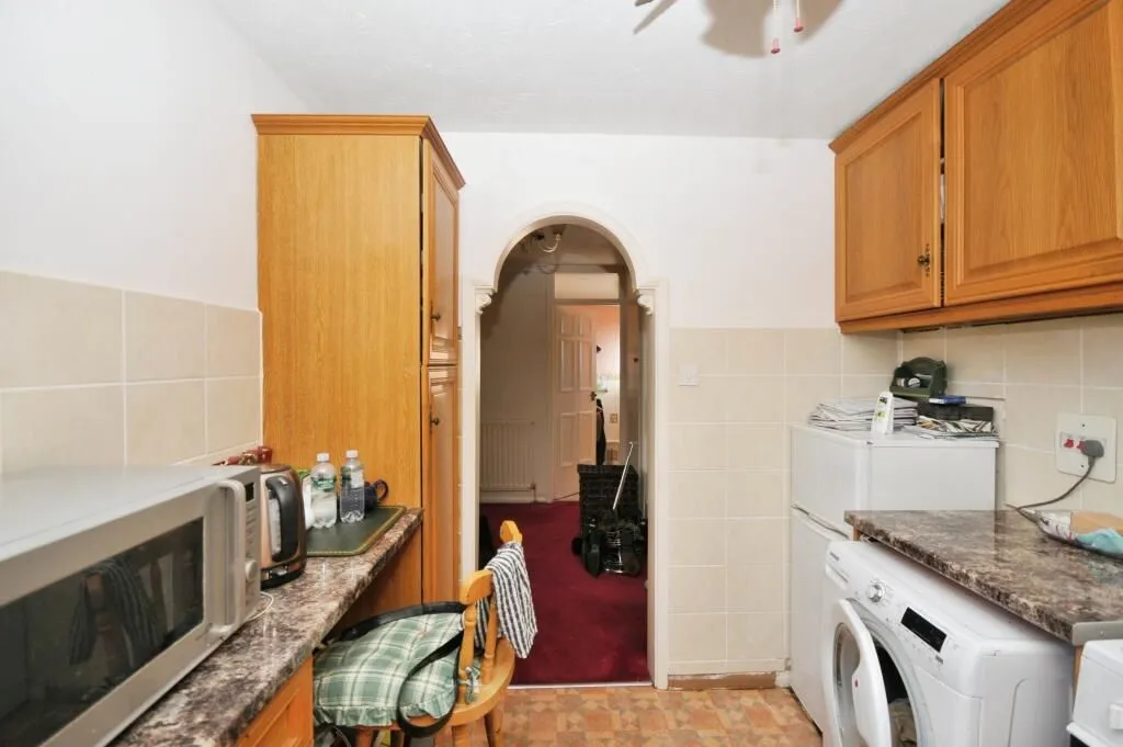 Luscombe Court, 26 Park Hill Road, Bromley, Kent, BR2 0XQ - Online Auctions
