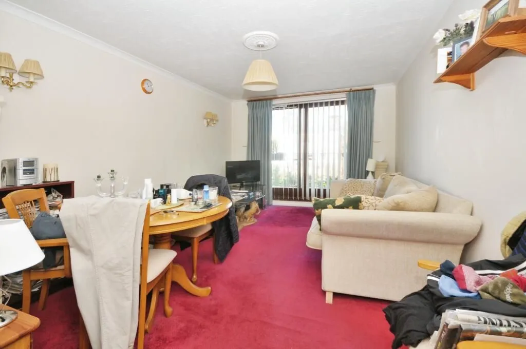Luscombe Court, 26 Park Hill Road, Bromley, Kent, BR2 0XQ - Online Auctions