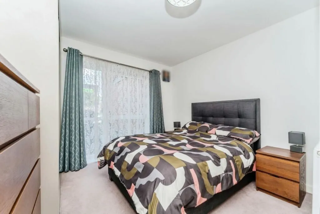 9 Arla Place, Ruislip, Middlesex, HA4 0FF - Online Auctions