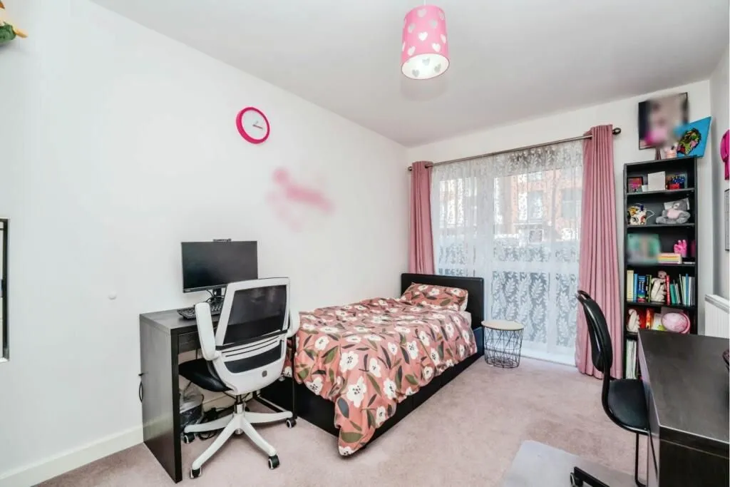 9 Arla Place, Ruislip, Middlesex, HA4 0FF - Online Auctions