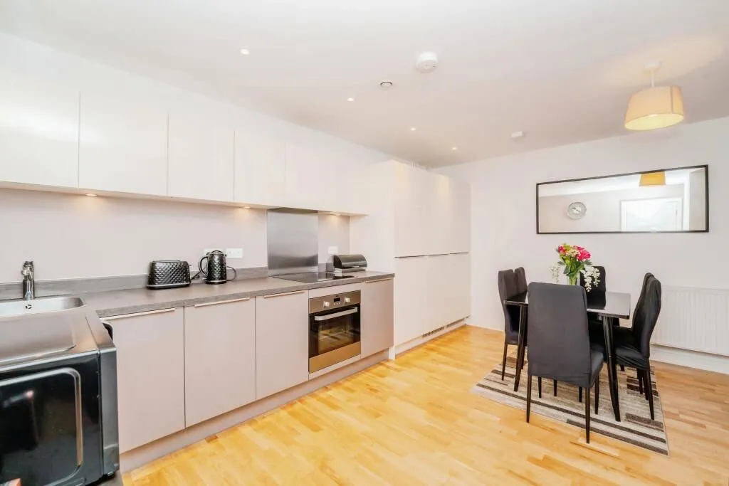 9 Arla Place, Ruislip, Middlesex, HA4 0FF - Online Auctions