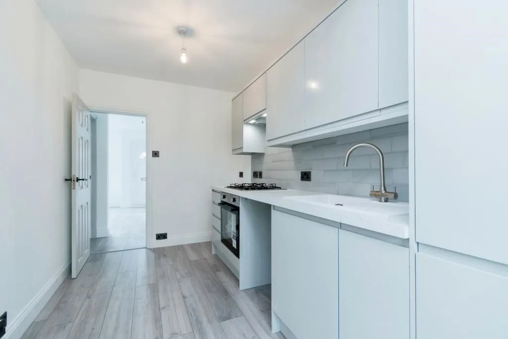Mitcham, Surrey, CR4 1JL - Online Auctions