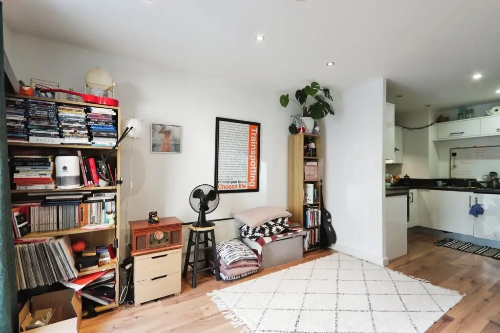 Porter Brook House, 201 Ecclesall Road, Sheffield, South Yorkshire, S11 8HW - Online Auctions
