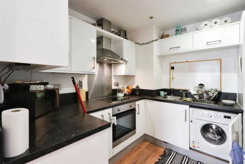 Porter Brook House, 201 Ecclesall Road, Sheffield, South Yorkshire, S11 8HW - Online Auctions