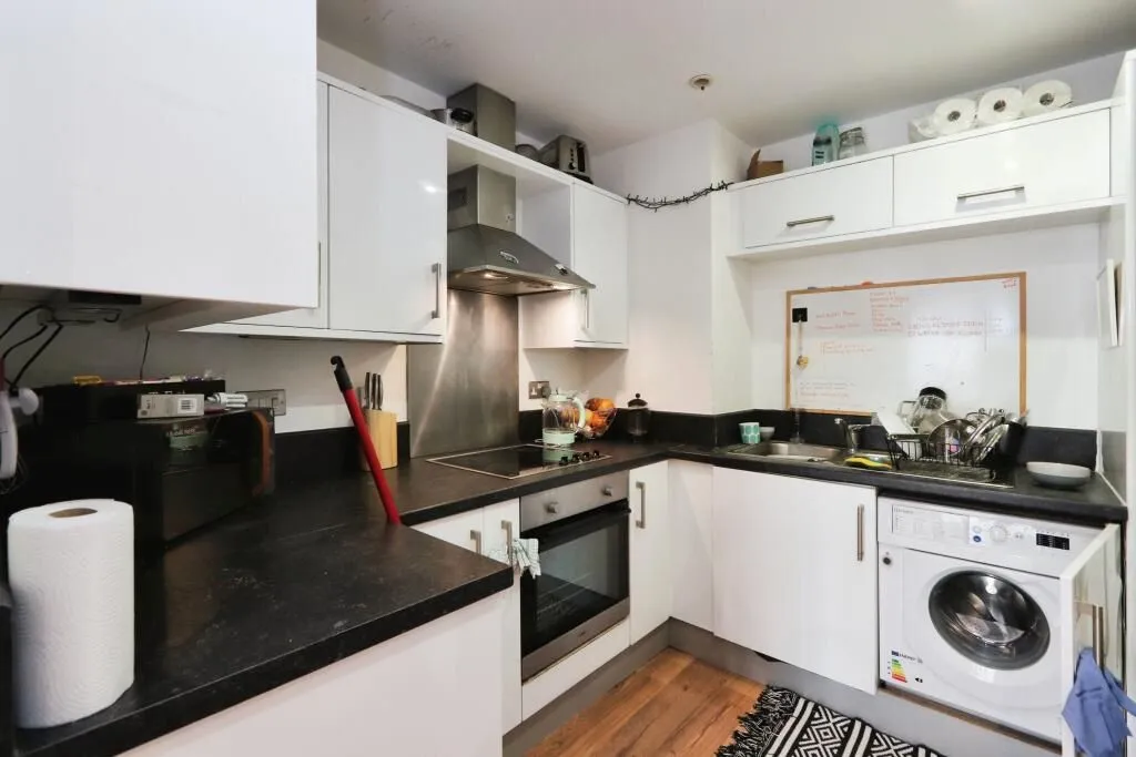 Porter Brook House, 201 Ecclesall Road, Sheffield, South Yorkshire, S11 8HW - Online Auctions