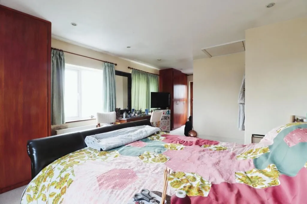 Chelmsford, Essex, CM2 0TL - Online Properties
