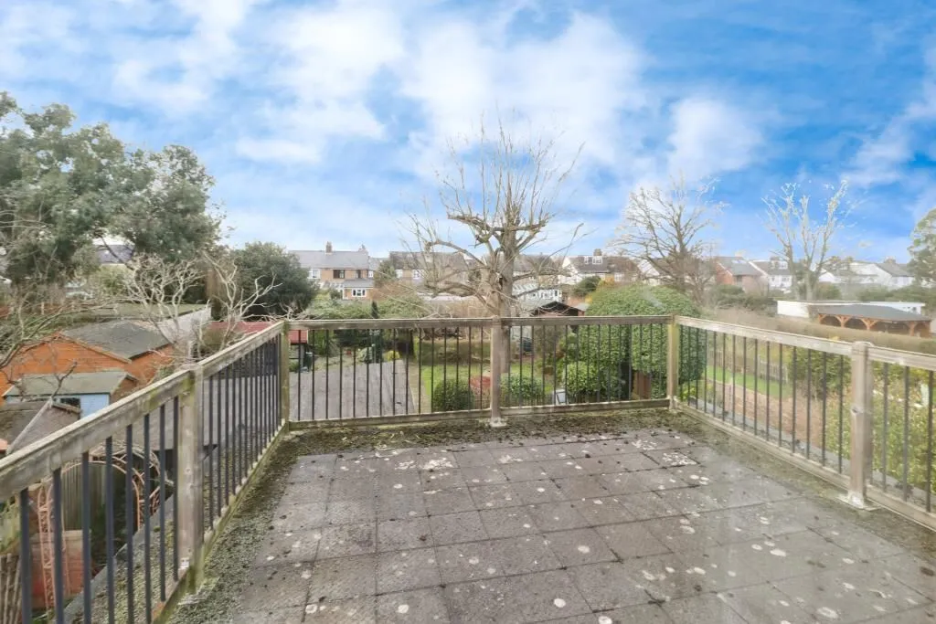 Chelmsford, Essex, CM2 0TL - Online Properties
