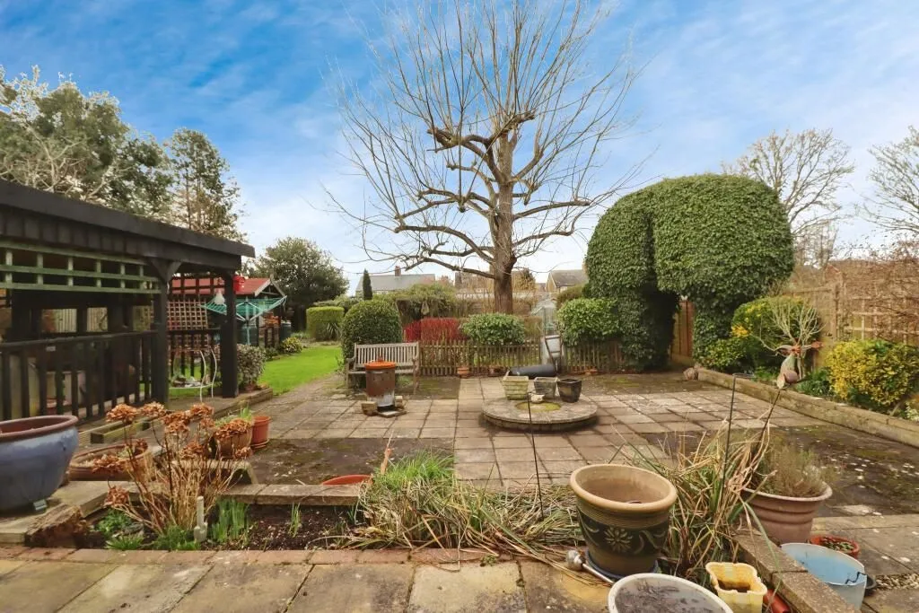 Chelmsford, Essex, CM2 0TL - Online Properties