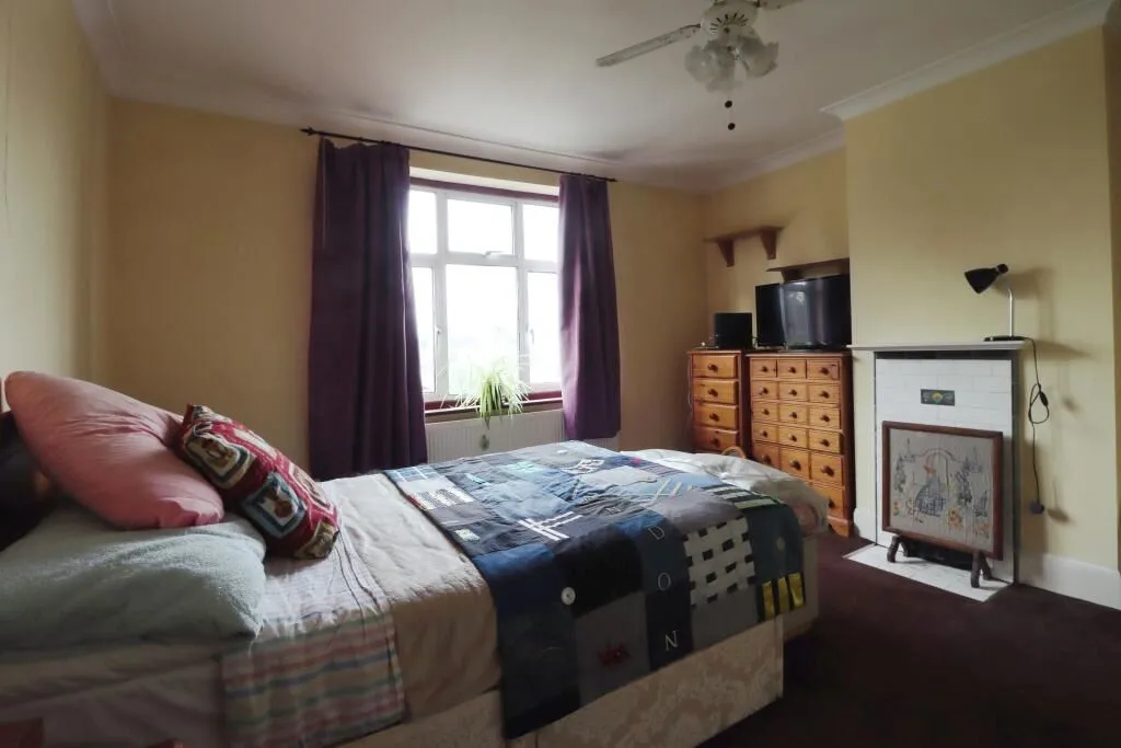 Chelmsford, Essex, CM2 0TL - Online Properties