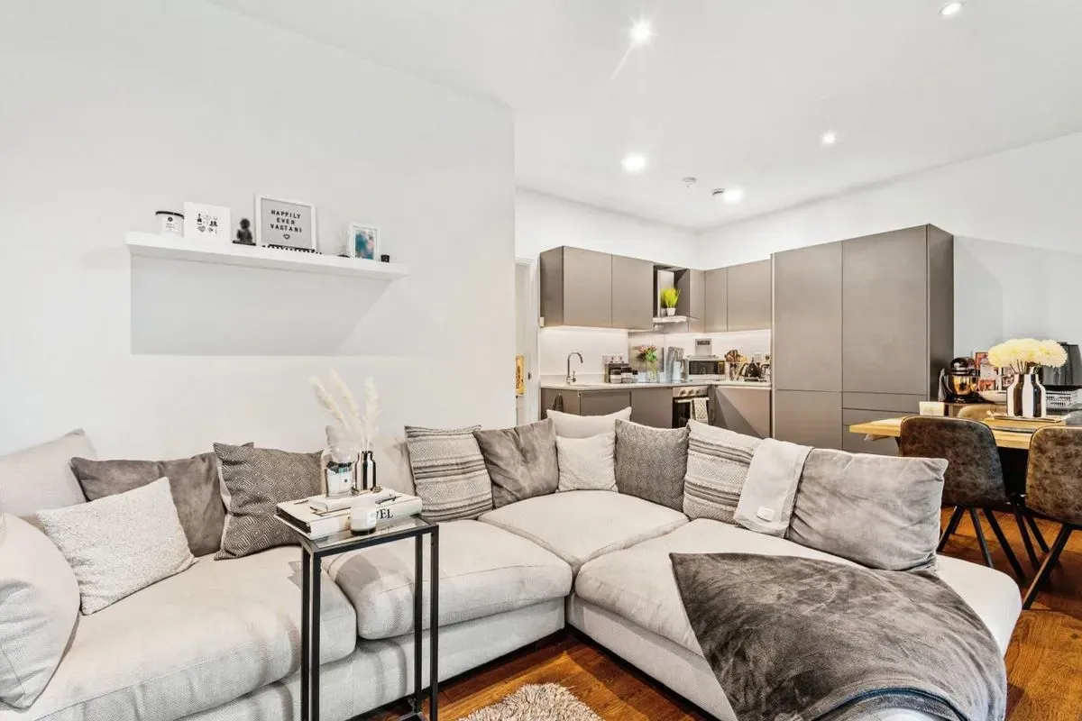 Weston Court, 5 Brindley Place, Uxbridge, Middlesex, UB8 2UF - Online Auctions