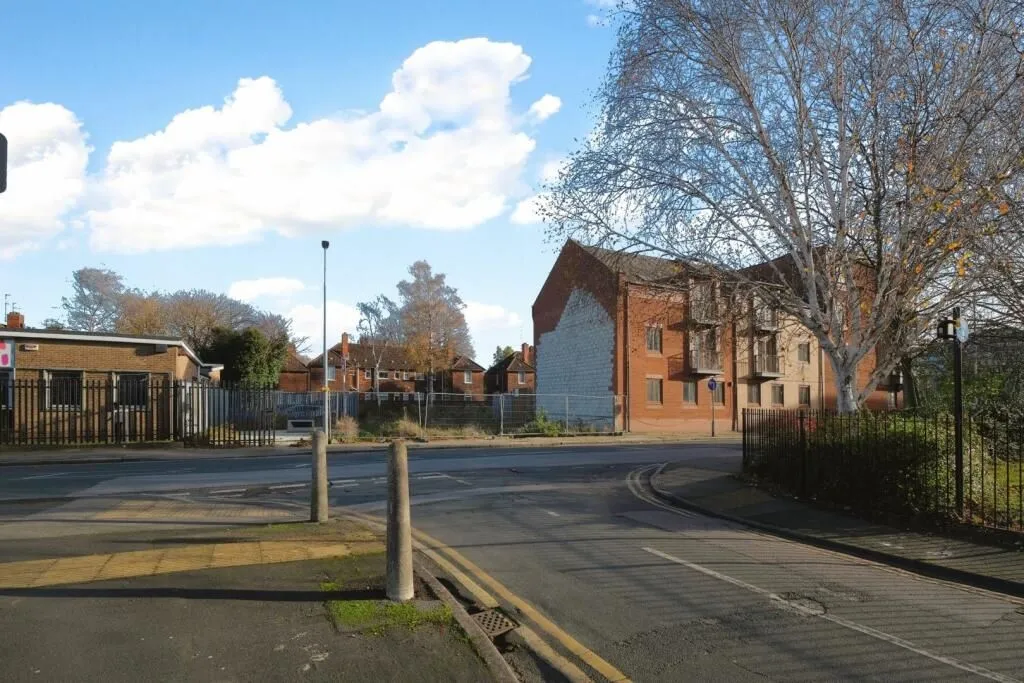 Hull, North Humberside, HU2 8DW - Online Auctions