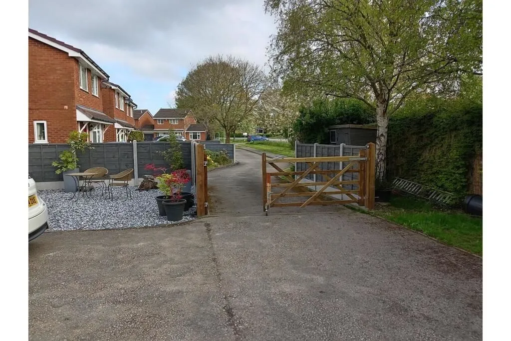 Crewe, Cheshire, CW1 5LU - Online Auctions
