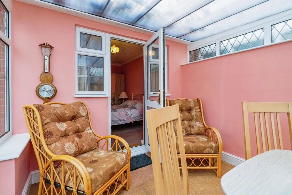 Martham, Great Yarmouth, Norfolk, NR29 4QN - Online Auctions