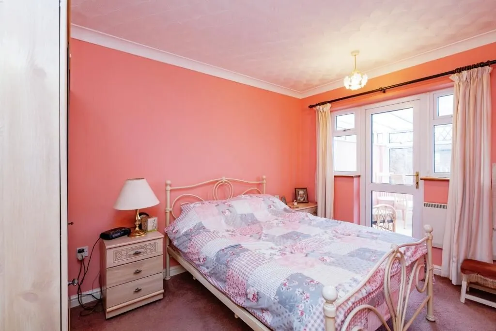 Martham, Great Yarmouth, Norfolk, NR29 4QN - Online Auctions