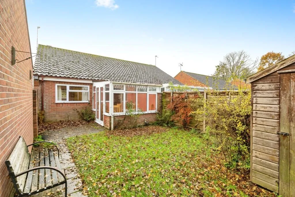 Martham, Great Yarmouth, Norfolk, NR29 4QN - Online Auctions