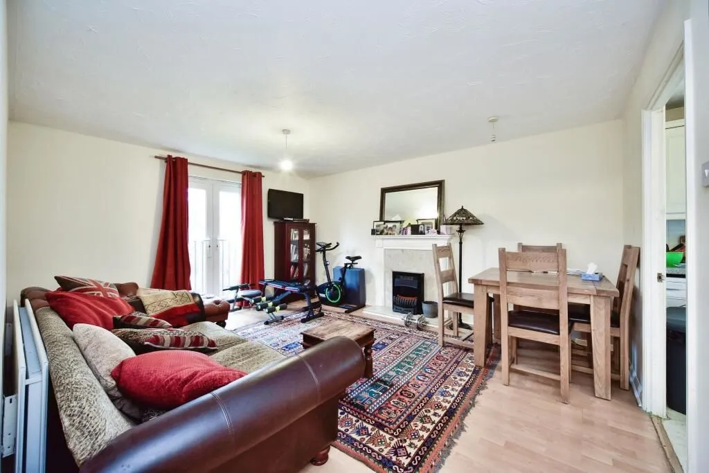 Maidstone, Kent, ME16 8LZ - Online Auctions