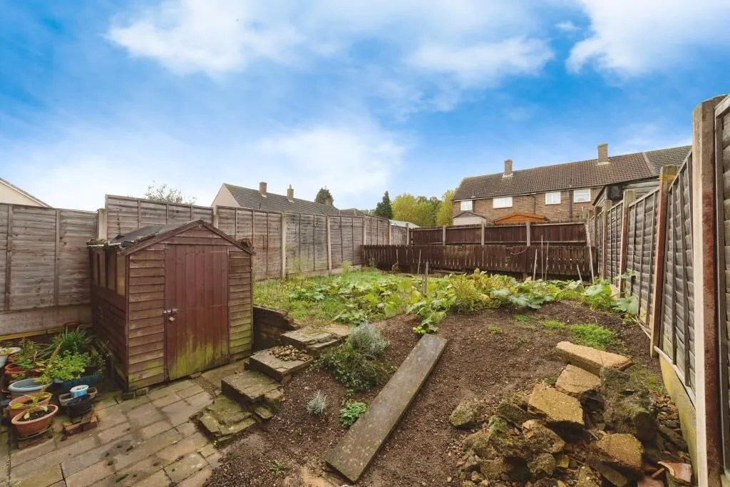 Romford, Essex, RM3 7QJ - Online Auctions