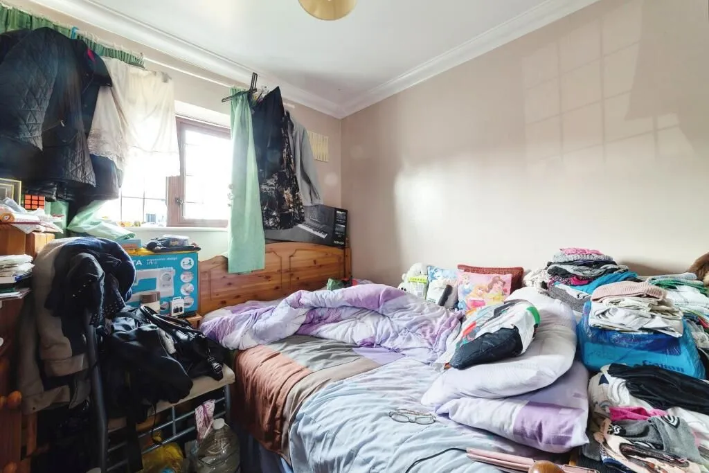 Romford, Essex, RM3 7QJ - Online Auctions