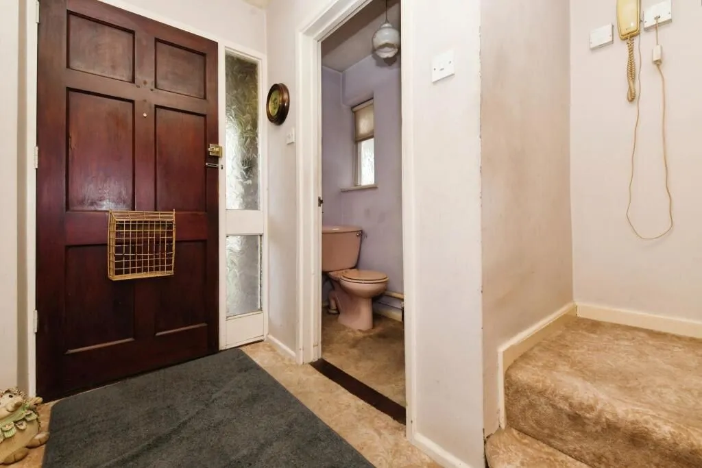 Colchester, Essex, CO3 4RH - Online Auctions