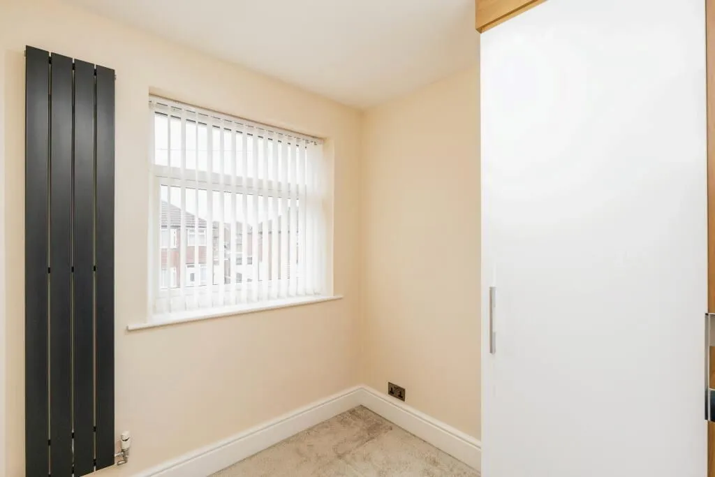 Irlam, Manchester, Lancashire, M44 6BT - Online Auctions